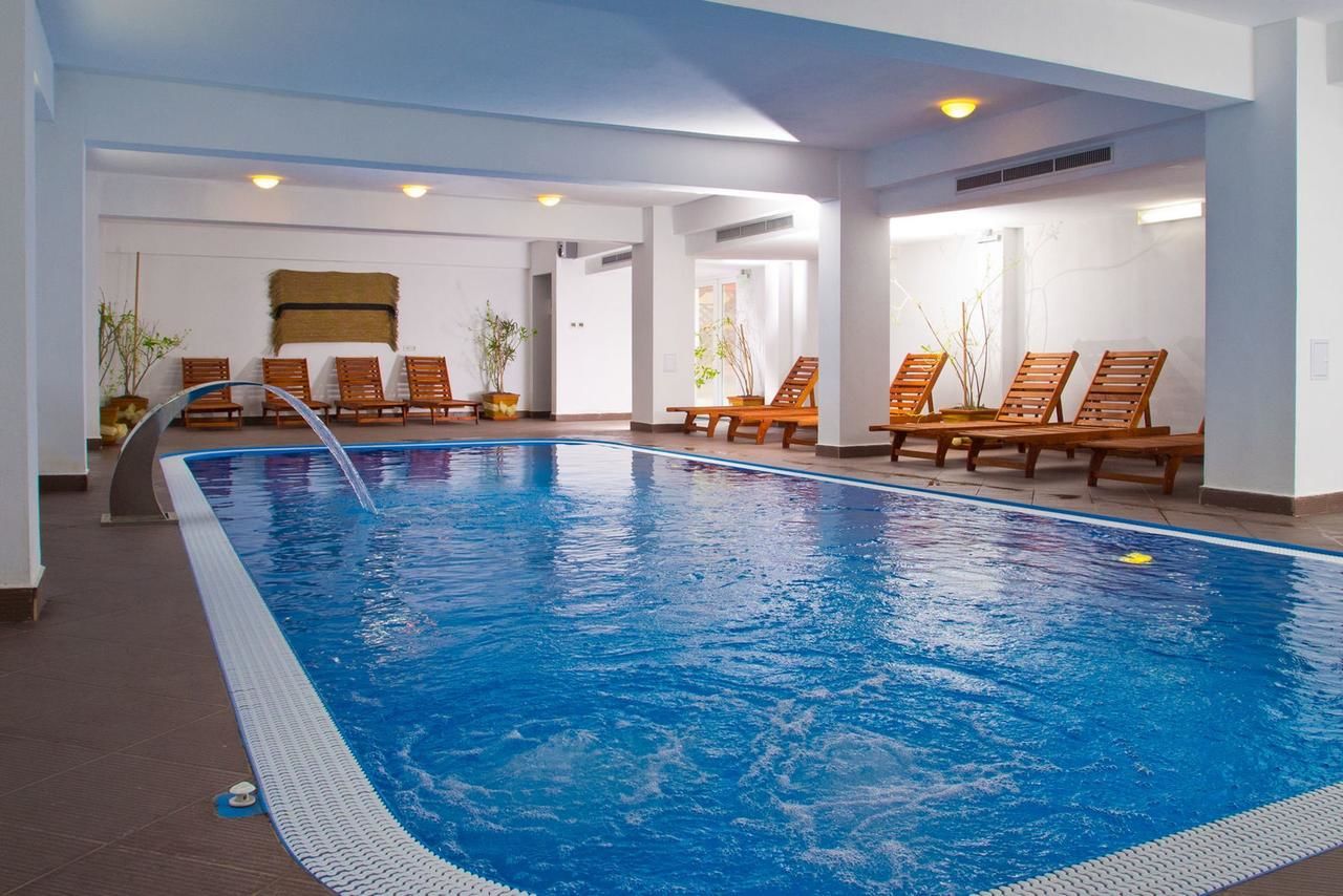 Отель Hotel Domnitei Кэлимэнешти-7
