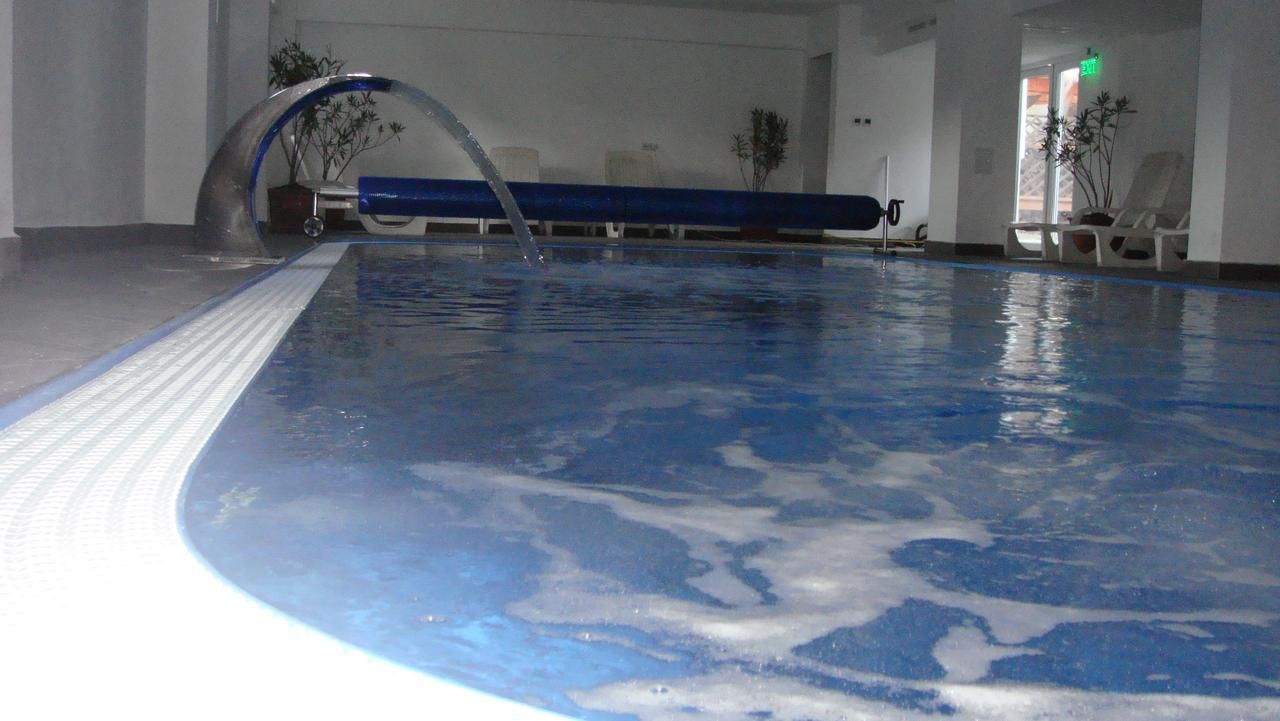 Отель Hotel Domnitei Кэлимэнешти-43