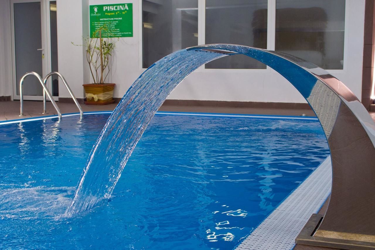 Отель Hotel Domnitei Кэлимэнешти-48